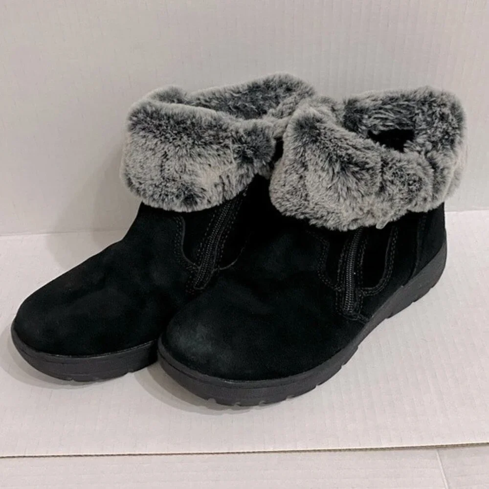 Khombu Women's Jessica Ankle Boots Faux Fur Shearling Lining-Size 6M